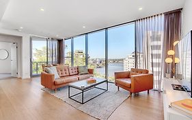 Lovely 2 Bedroom Executive Apartment